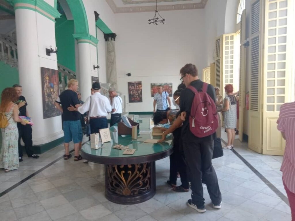 Muestra bibliográfica sobre Federico García Lorca como parte de la Jornada Lorquina. Foto: Boris Luis Alonso Pérez