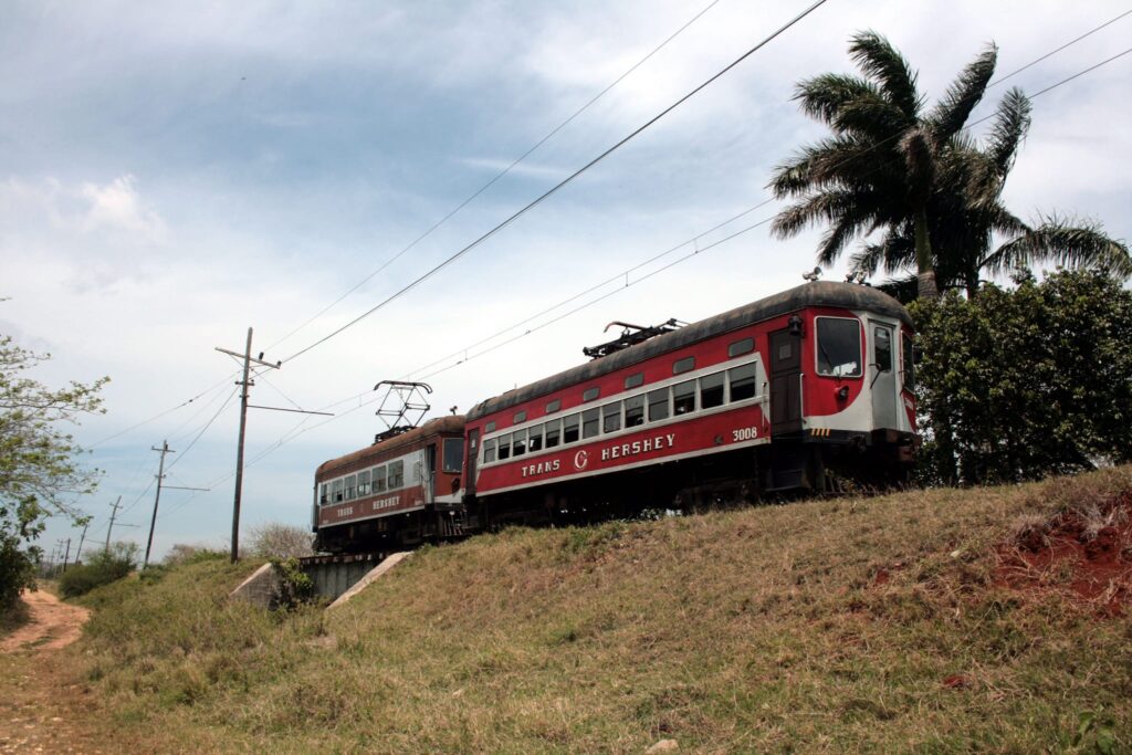 Rehabilitación del tren y la estación de Hershey, cada día más palpable