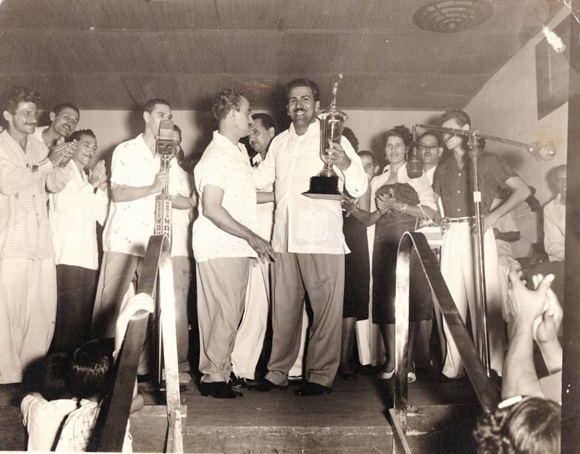 Décimas para la historia: la Controversia del Siglo en verso improvisado