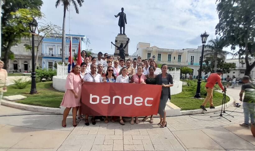 Reconocida sucursal matancera de Bandec