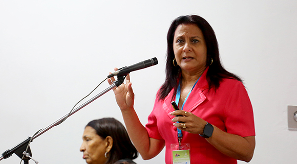 Trabajo en la Comisión de Salud y Deporte. Foto: Marcelino Vázquez Hernández/ Cubadebate.