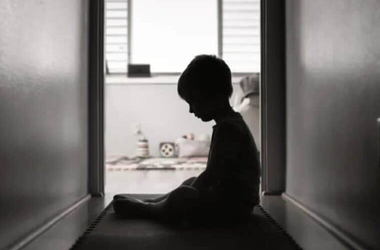 El maltrato infantil y sus demonios