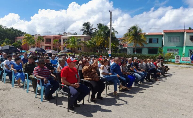 Celebran acto provincial por el 65 aniversario de los CDR