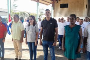 Constructores de Varadero reciben Condición de Vanguardia Nacional