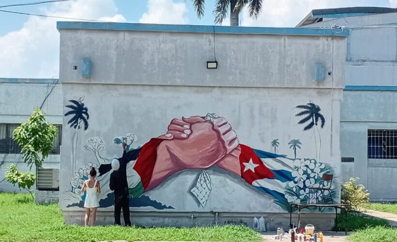 Un abrazo a Palestina en el pincel de Cazorla