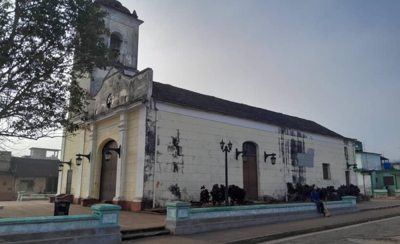 Campanas que hablan en la Iglesia Parroquial de Ceiba Mocha. Foto: Elvis Martinez