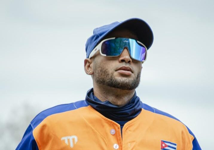 Un cocodrilo-gallo de paso por el béisbol azteca: el jardinero matancero Carlos Gómez