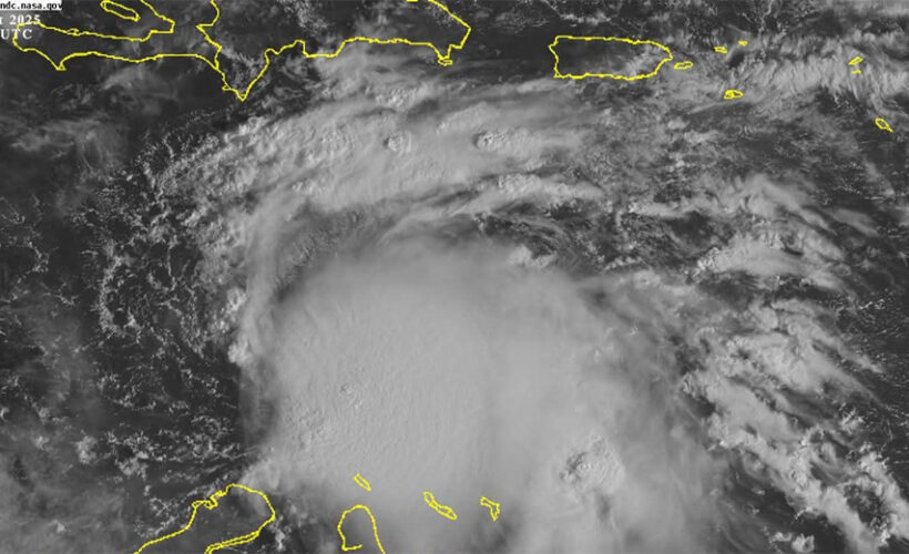 Se forma en el Caribe central la décimo tercera tormenta tropical de la temporada