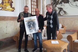 Obra lírica y retadora gana Premio Milanés 2025