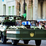 Fidel en caravana de otoño