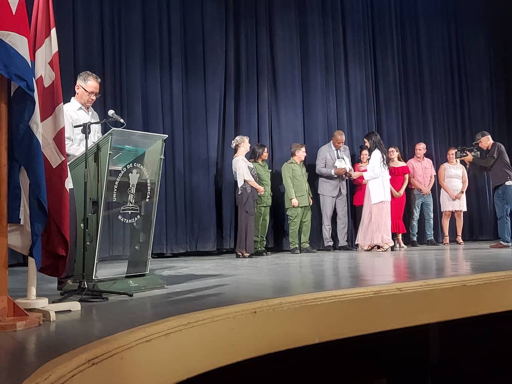 Graduación de médicos de la Universidad de Ciencias Médicas de Matanzas noviembre 2025
