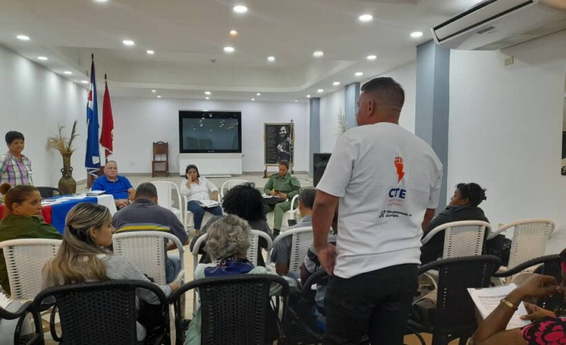 Debaten en Guiteras sobre Programa de Gobierno para corregir distorsiones y reimpulsar la economía