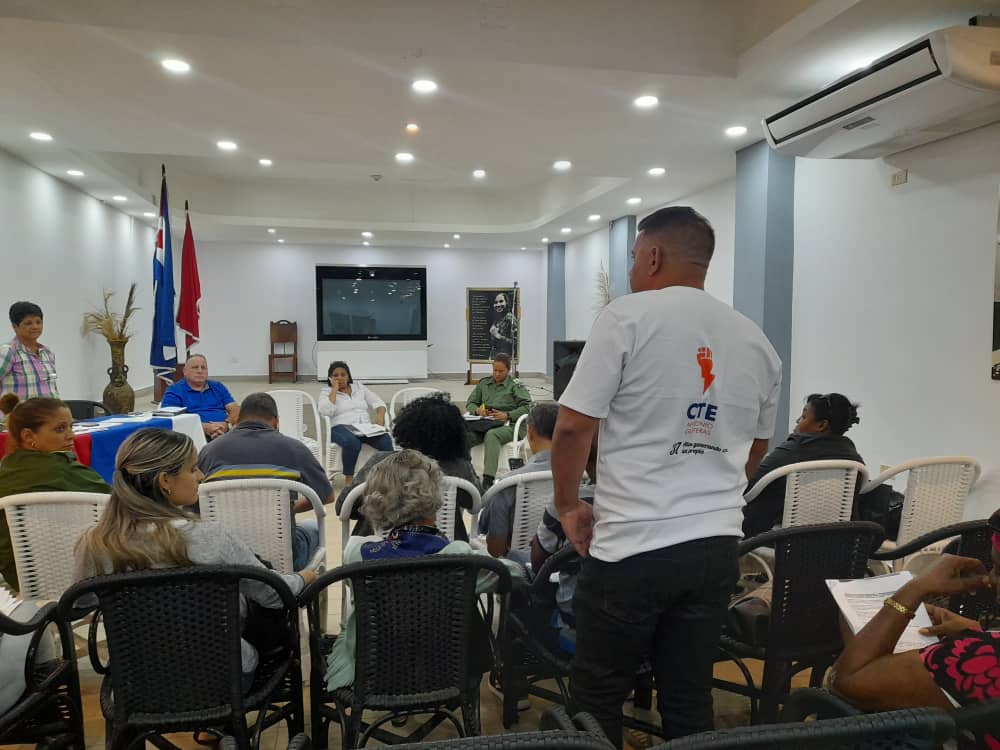 Debaten en Guiteras sobre Programa de Gobierno para corregir distorsiones y reimpulsar la economía