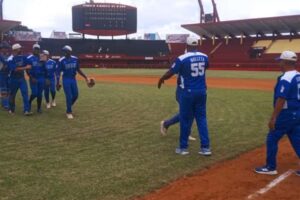 Cocodrilos caen en primer desafío frente a Industriales
