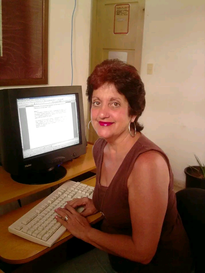 Gente de Periódico: María Elena Bayón, la de Girón