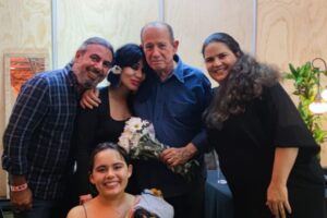 Matancera Lien Rodríguez abre concierto de Silvio Rodríguez