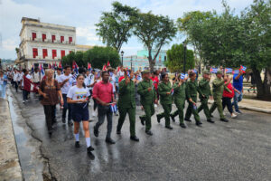 Pueblo matancero rinde homenaje a los ocho estudiantes de medicina. Foto: Humberto Fuentes Rodríguez