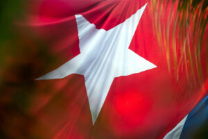 La bandera nos acompaña como simbolo de tradiciones y resistencia en los principios anuales y los finales de Nochevieja de cada año.