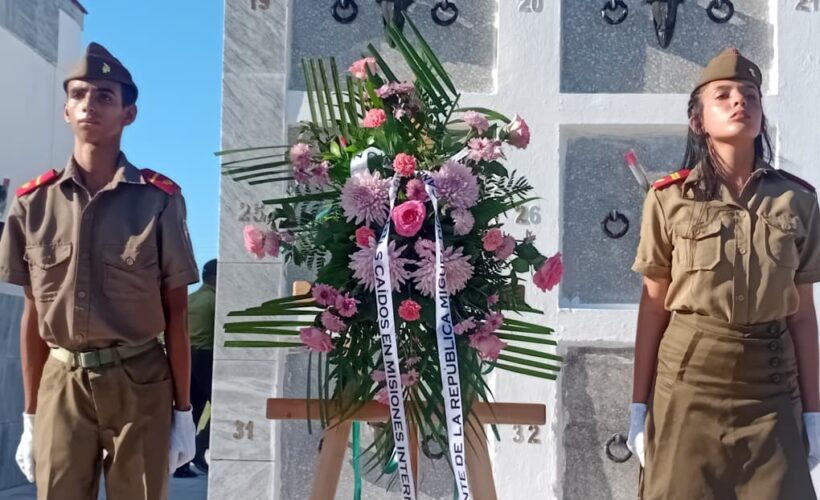 Gloria por los caídos en la defensa de la patria