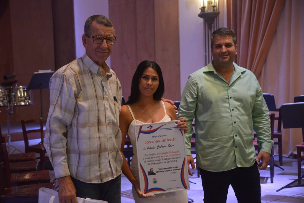 Reconocen a matanceros con la distinción Medalla Raúl Gómez García