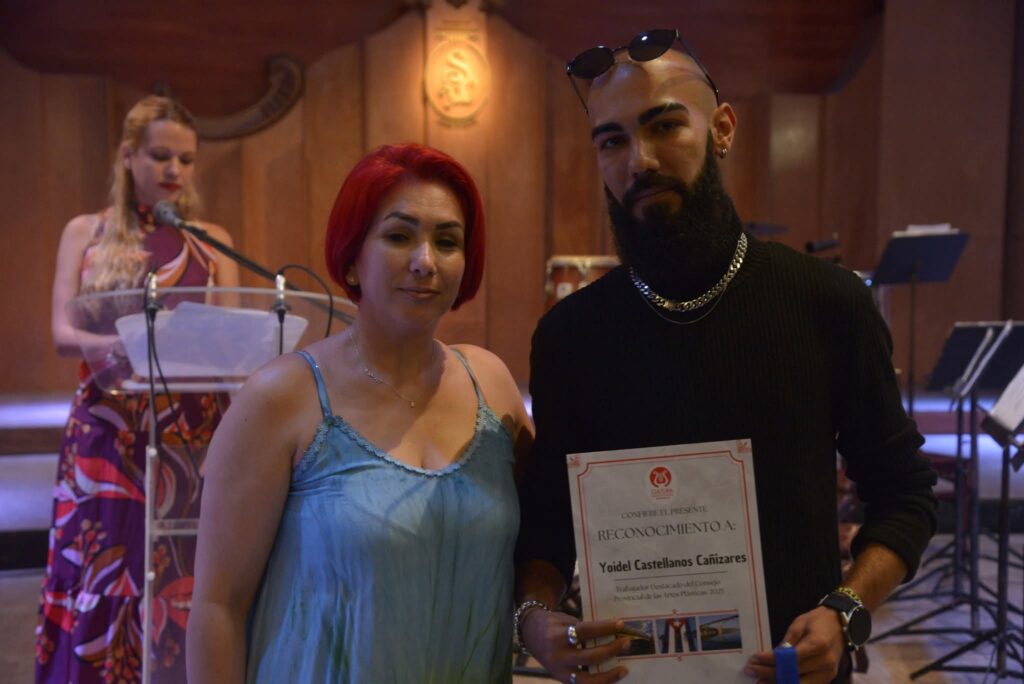 Reconocen a matanceros con la distinción Medalla Raúl Gómez García