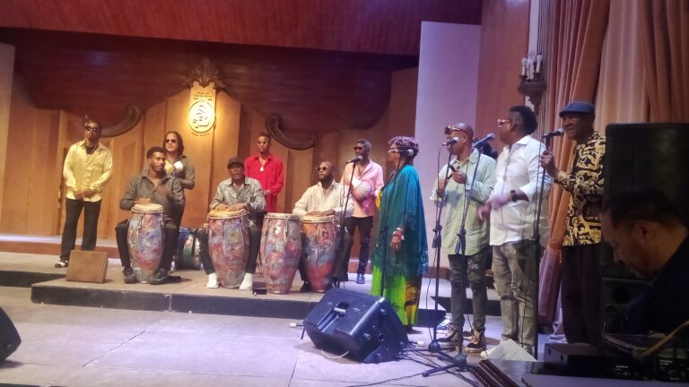 Premio White a Alejandro Falcón, una gala inolvidable