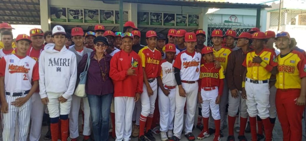 Rinden tributo a primer juego de béisbol desarrollado en Cuba