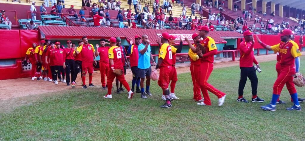 Béisbol: Los toros camagüeyanos se ahogan en el pantano matancero