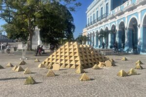 Cuando se rompen el arte… y los valores