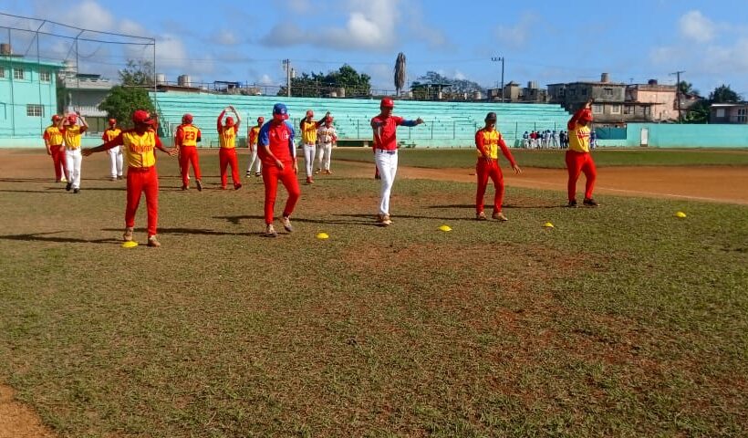 Prosigue etapa de preparación de equipo de béisbol matancero con vistas a torneo nacional 