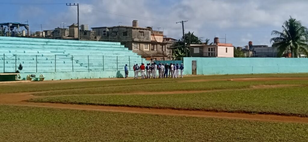 Prosigue etapa de preparación de equipo de béisbol matancero con vistas a torneo nacional 