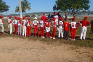 Desarrollan clínica de béisbol para niños de seis y ocho años en matanzas