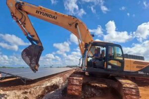 Construcción del parque solar fotovoltaico de Guanábana en Matanzas