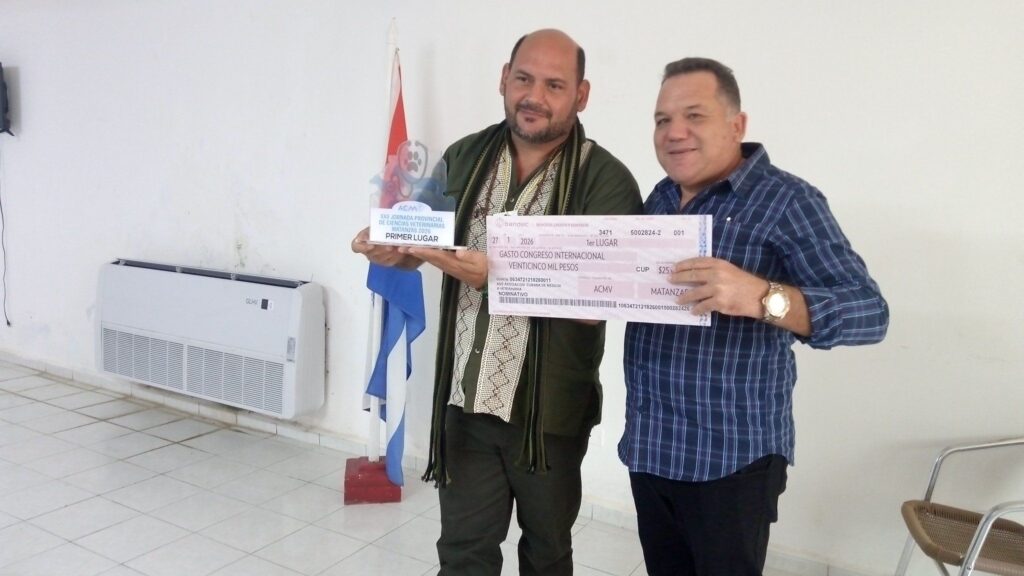 Yuvan Contino Esquijeroza, investigador de la Universidad de Matanzas en la Estación Experimental de Pastos y Forrajes Indio Hatuey. Foto: tomada del perfil en Facebook del Minag-Matanzas