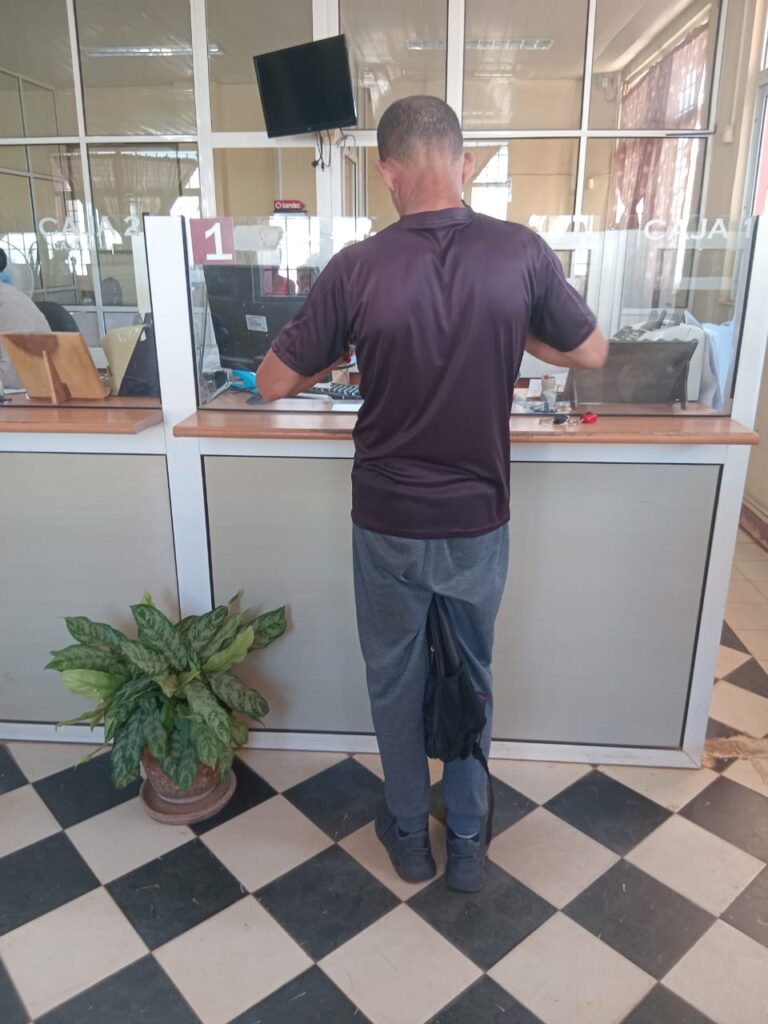 Bandec en Matanzas reajusta sus servicios bancarios