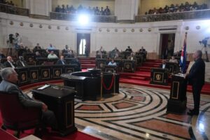 Participó Díaz-Canel en audiencia pública parlamentaria por aniversario 50 del Poder Popular
