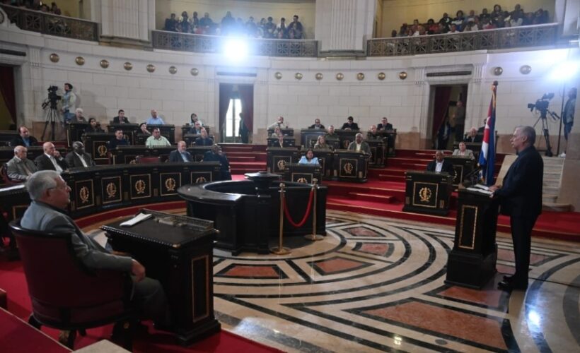 Participó Díaz-Canel en audiencia pública parlamentaria por aniversario 50 del Poder Popular