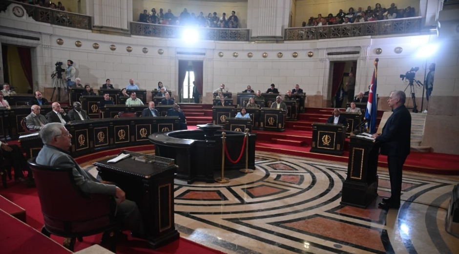 Participó Díaz-Canel en audiencia pública parlamentaria por aniversario 50 del Poder Popular
