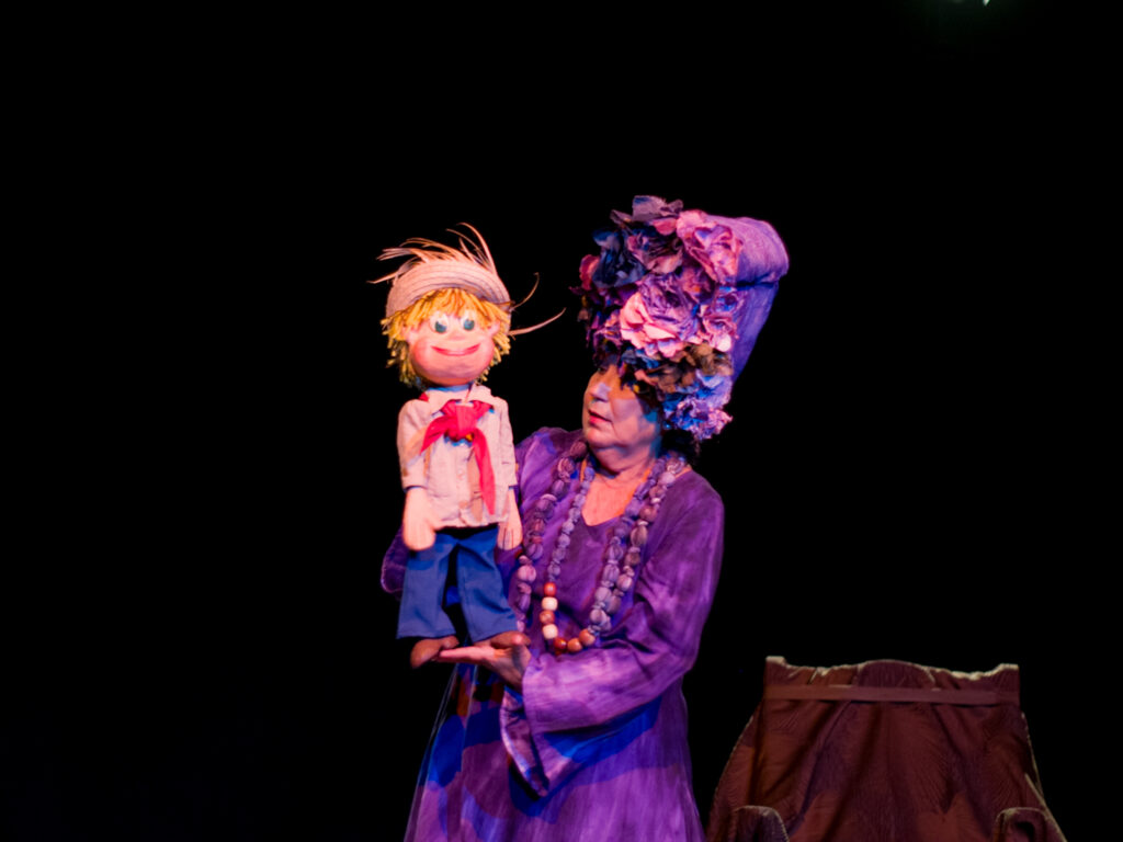Fara Madrigal y Carmen Flor de los Recuerdos