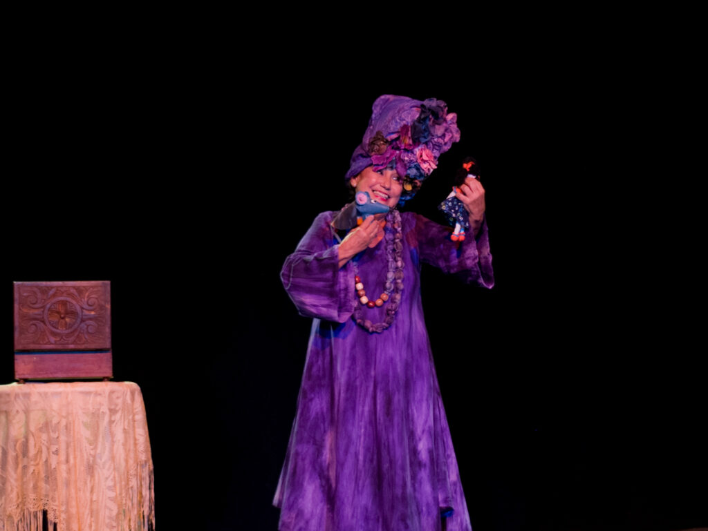 Fara Madrigal y Carmen Flor de los Recuerdos