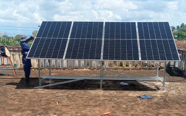 Energía solar respaldará servicios médicos en instituciones de Unión de Reyes