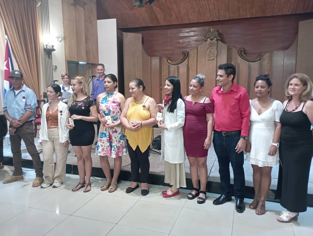 Periodistas matanceros celebran el Día de la Prensa Cubana