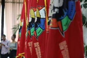 Reciben Bandera de Honor de la UJC colectivos matanceros