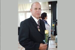 Otorgan orden de las Palmas Académicas de Francia a director de la Estación Experimental de Pastos y Forrajes "Indio Hatuey",