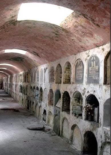 Singulares epitafios en la Necrópolis de Matanzas