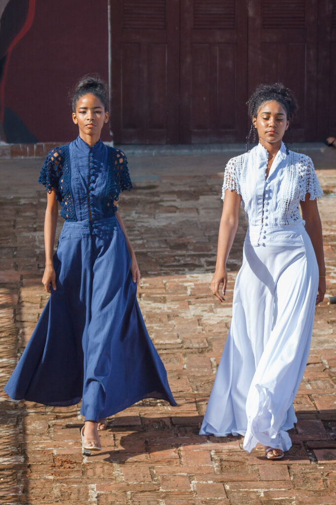 Pasarela en II Salón de Premiados Acaa