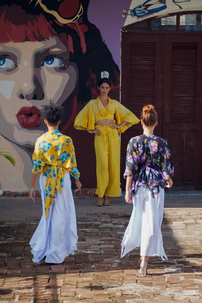 Pasarela en II Salón de Premiados Acaa