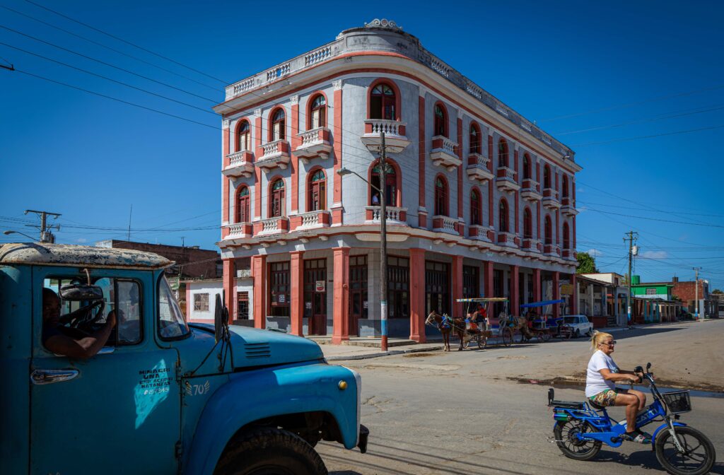 Colón: Donde el paso del tiempo se siente en cada calle