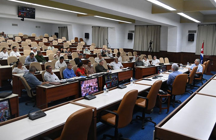 petróleo crudo cubano sí se puede refinar