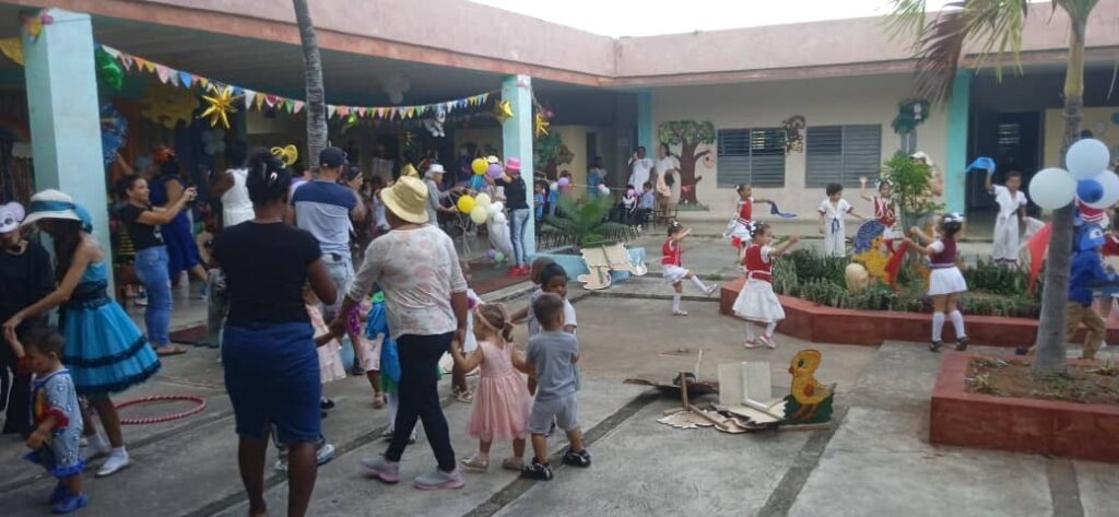 Festejan en Círculo Infantil Estrellitas Rojas el aniversario 65 de la creación de los círculos infantiles